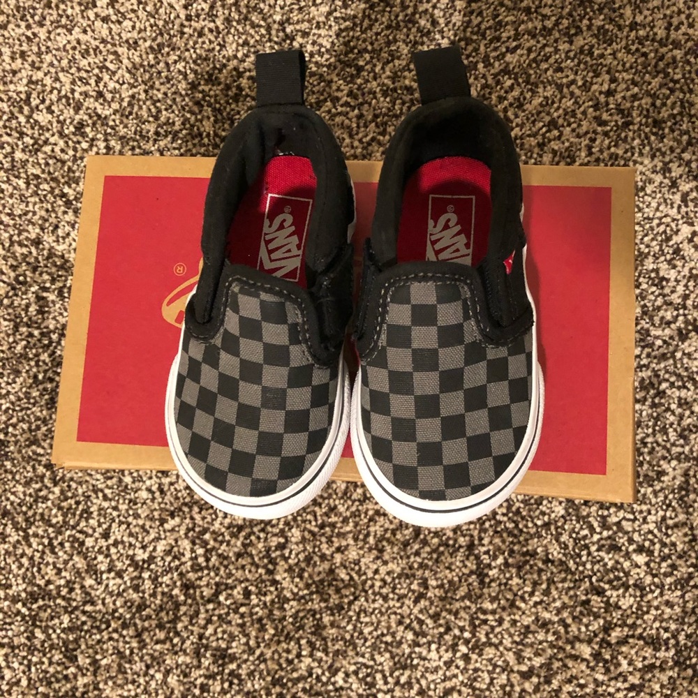 Baby/toddler checkered vans